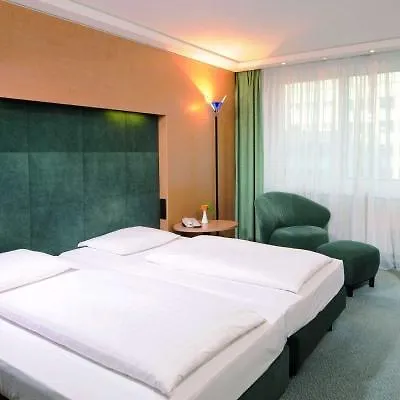 Maritim Proarte 4*